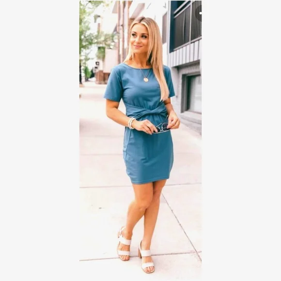 Pink Lily "New to Town" Twist Waist Blue/Deep Teal Dress